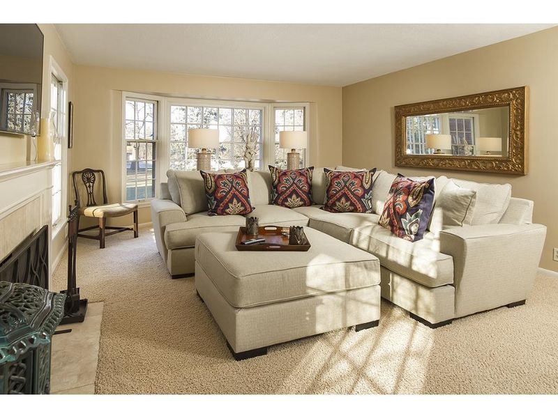 4816 Roycar Rd, Edina, MN 55435