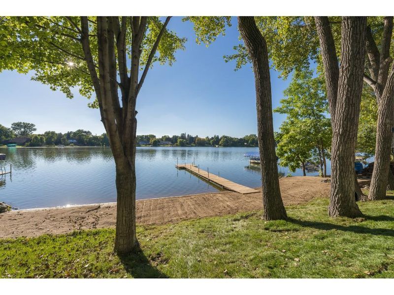 4705 Twin Lake Ave, Brooklyn Center, MN 55429