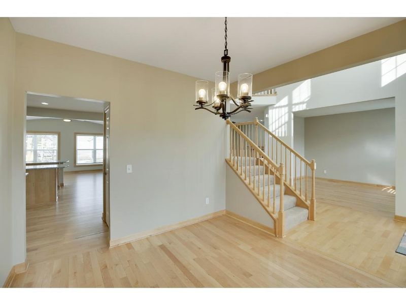 13410 Hillsboro Ave, Savage, MN 55378