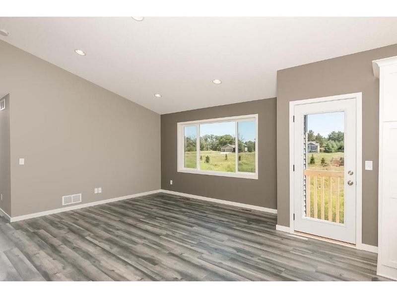 19154 Johnson St, Elk River, MN 55330