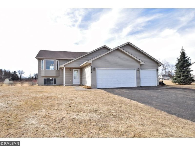 26304 150th St NW, Zimmerman, MN 55398