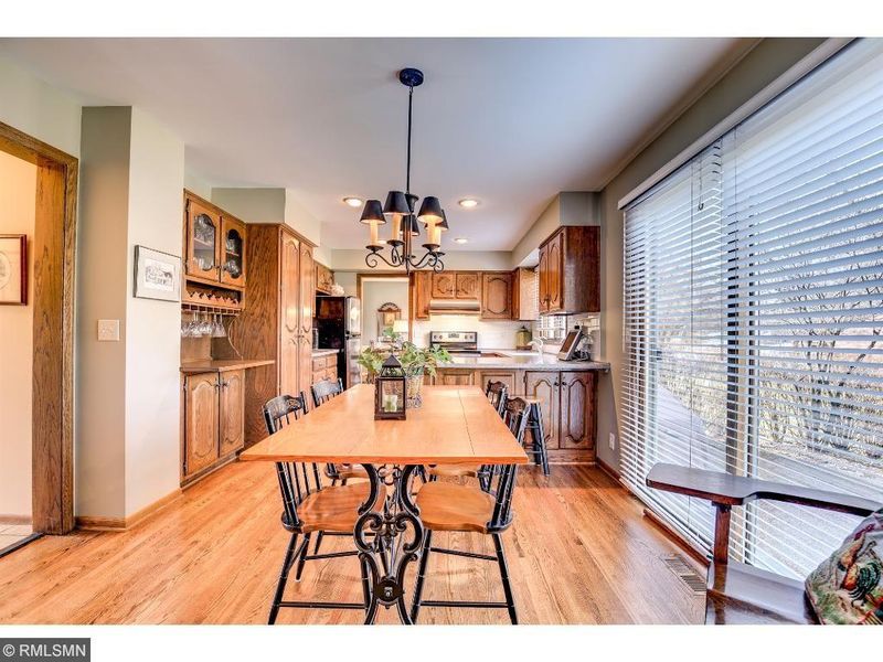 1904 Vernon Dr S, Minnetonka, MN 55305