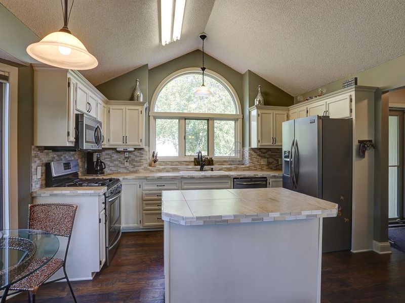 14483 Kipling Ave S, Savage, MN 55378