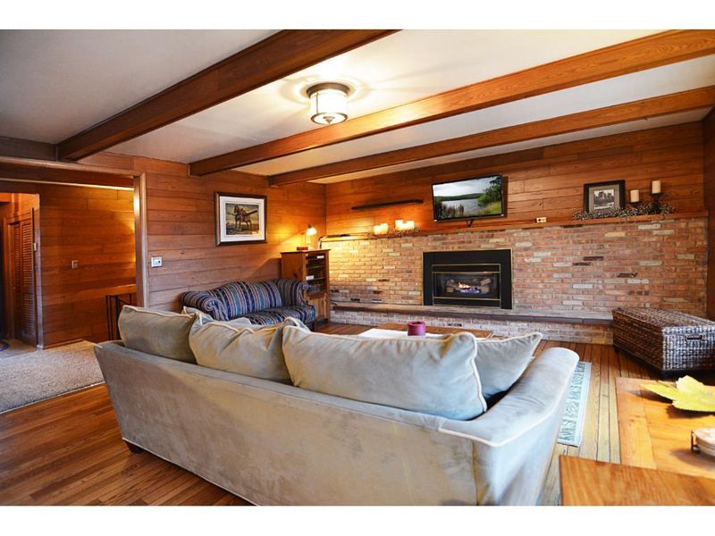 51 E Pleasant Lake Rd, North Oaks, MN 55127