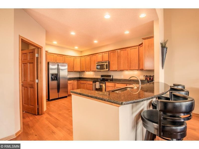 9826 Alvarado Ln N, Maple Grove, MN 55311