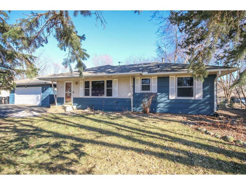 11121 Zion St NW, Coon Rapids, MN 55433