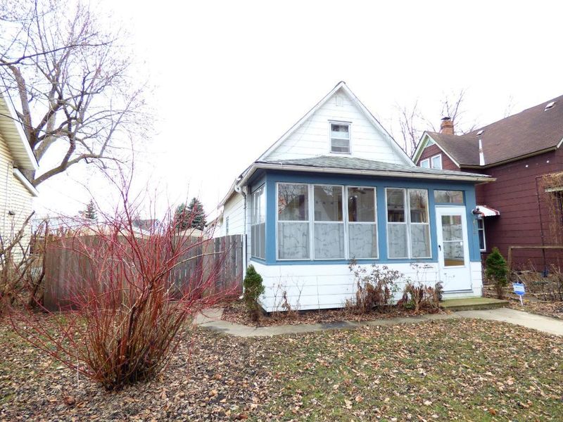 814 Watson Ave, Saint Paul, MN 55102