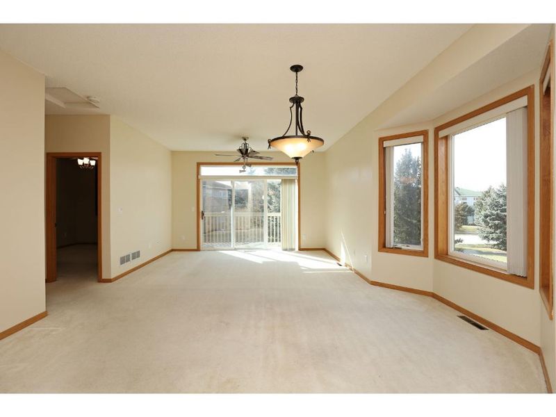 15165 Cimarron Ave, Rosemount, MN 55068