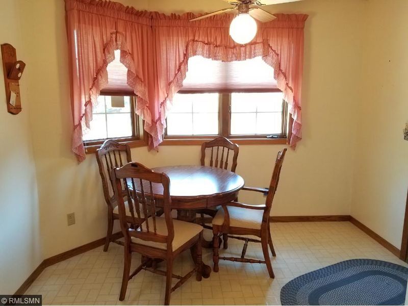 811 98th Ave NW #103, Coon Rapids, MN 55433