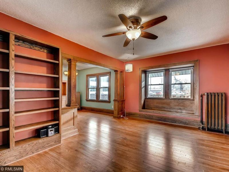 1007 Aurora Ave, Saint Paul, MN 55104