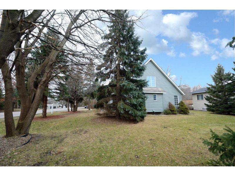 3015 Labore Rd, Little Canada, MN 55109
