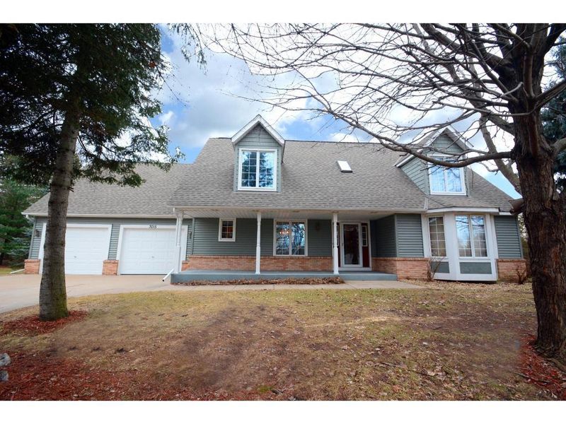 3015 Labore Rd, Little Canada, MN 55109