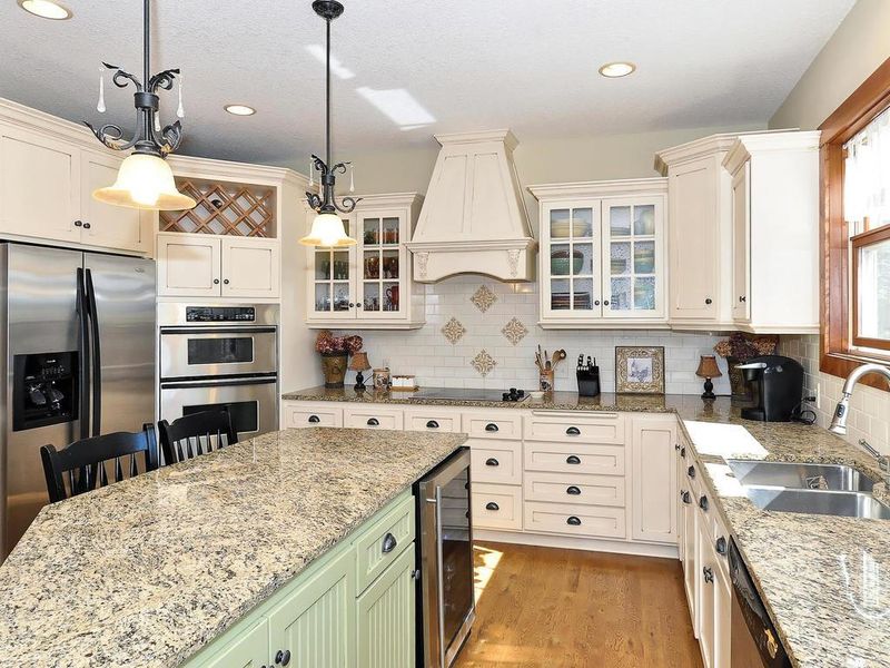 10580 Knight Ave, Waconia, MN 55387