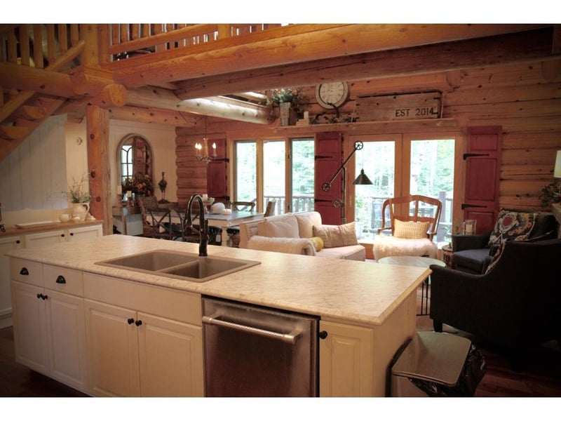 6439 Woodland Ct, Biwabik, MN 55708