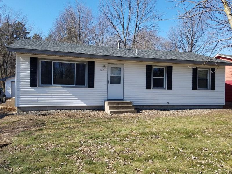 907 9th Ave N, Princeton, MN 55371