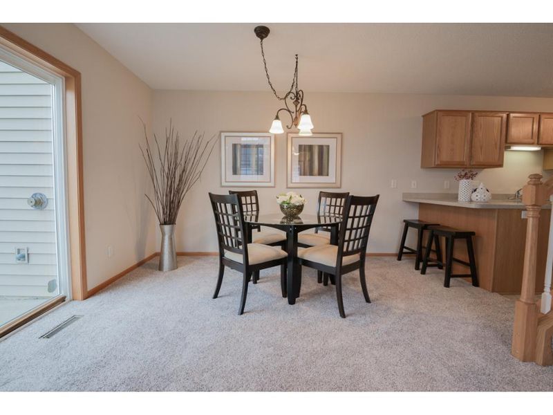 3332 136th St W, Rosemount, MN 55068
