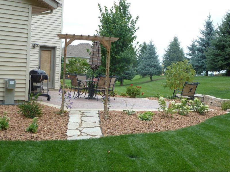 13994 Findlay Ct, Apple Valley, MN 55124