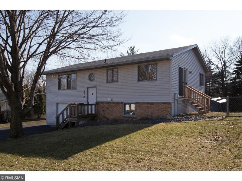 218 9th St, Jordan, MN 55352
