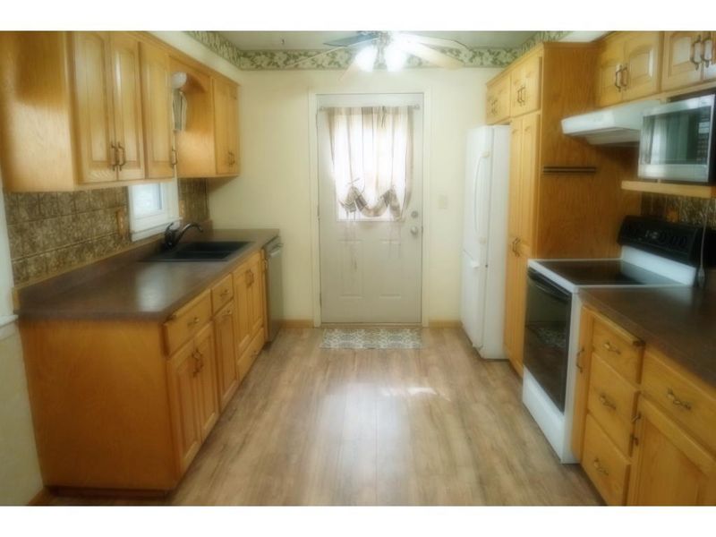 10533 Xavis St NW, Coon Rapids, MN 55433