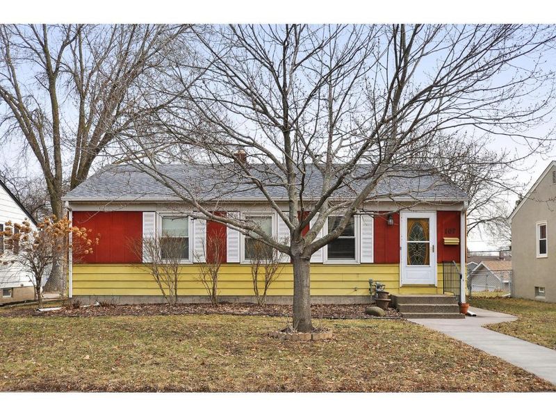 107 22nd Ave S, South Saint Paul, MN 55075