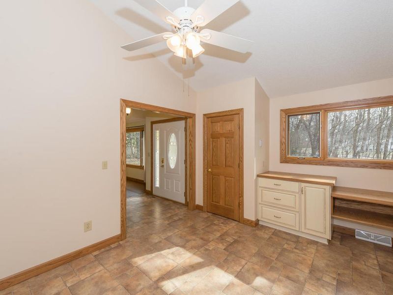 7840 Marigold St, Victoria, MN 55386