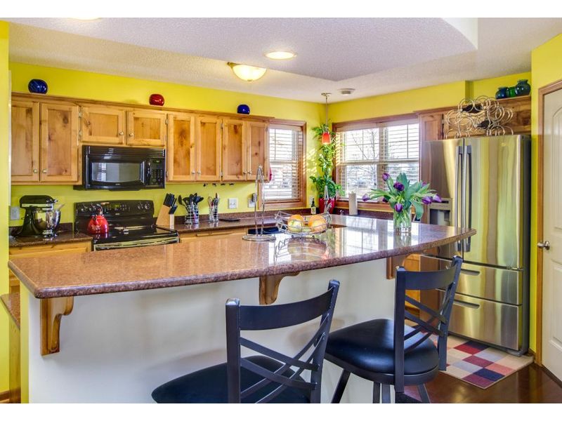 22291 Cameo Ct, Forest Lake, MN 55025