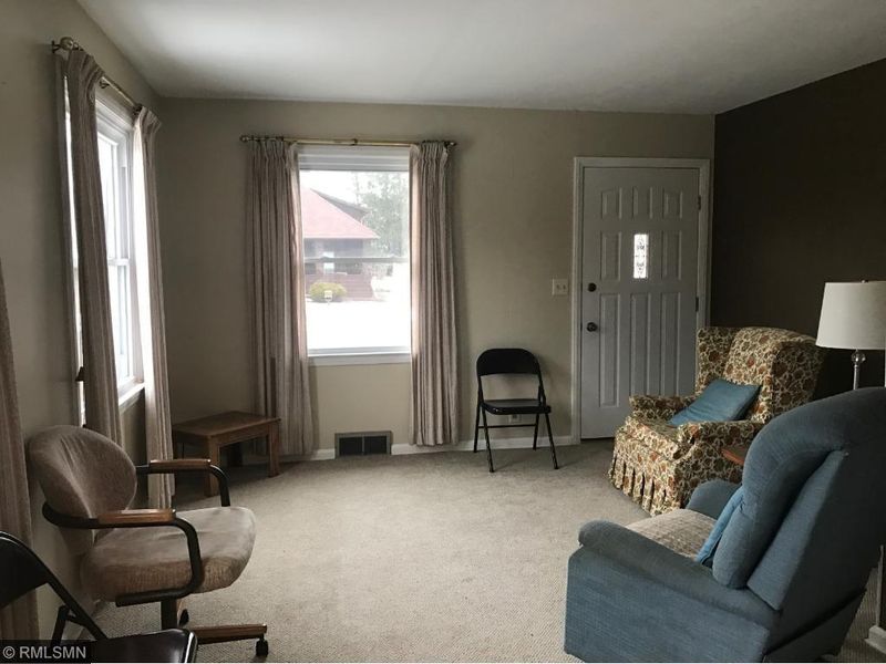 1302 S 8th St, Brainerd, MN 56401