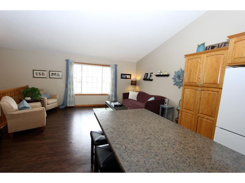 10205 31st Cir NE, Saint Michael, MN 55376