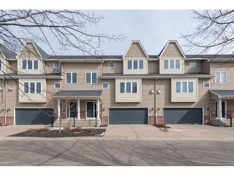 307 Oak St, Prescott, WI 54021