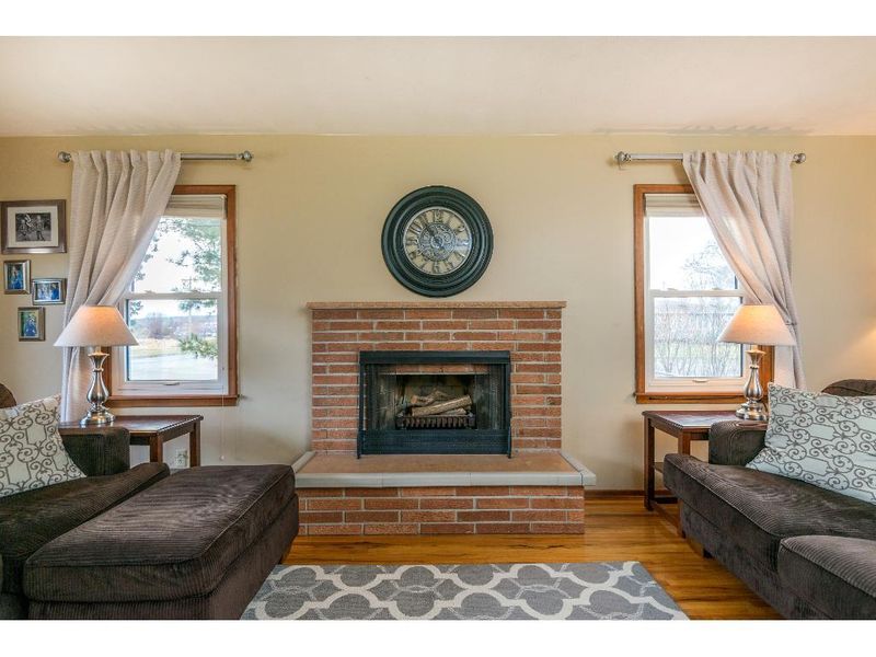 4375 Rahn Rd, Eagan, MN 55122