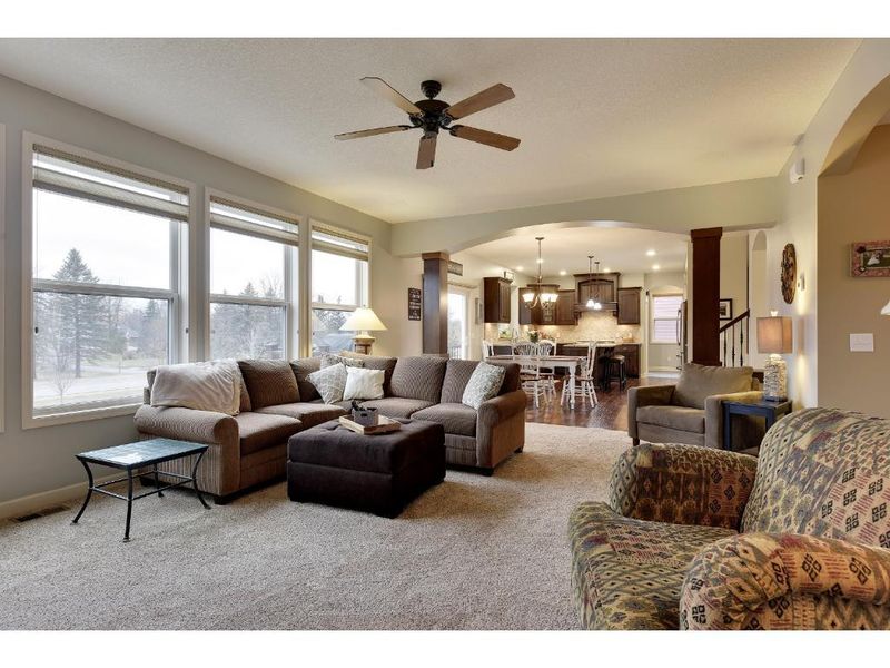 3087 Butternut Dr, Medina, MN 55340