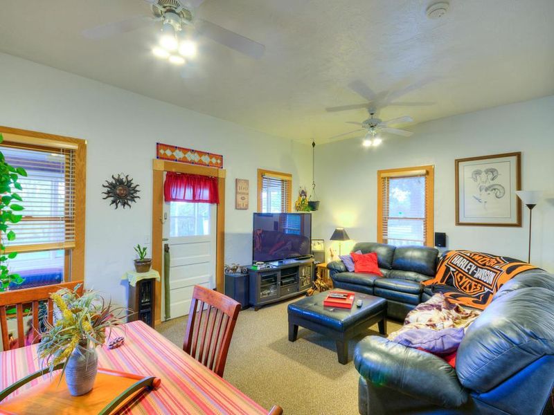 23385 Union Trl, Belle Plaine, MN 56011