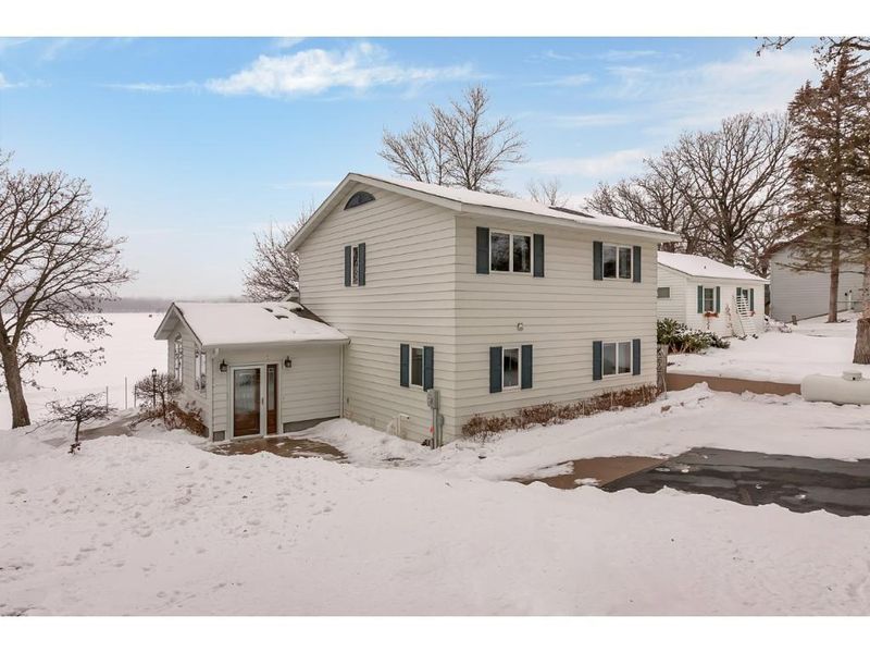 20843 Edgewater Rd, Richmond, MN 56368