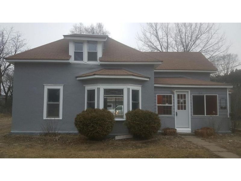1110 5th St N, Princeton, MN 55371