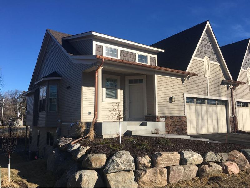 5174 Wild Marsh Dr, White Bear Lake, MN 55110