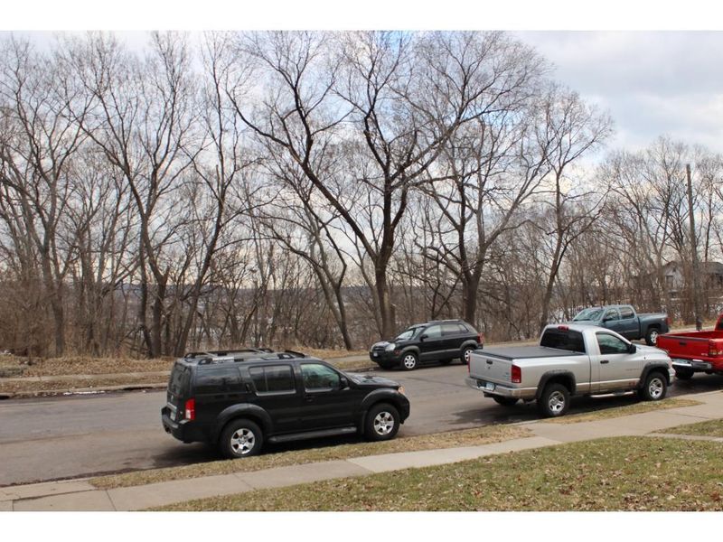 330 1st Ave S, South Saint Paul, MN 55075