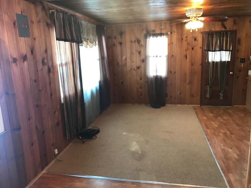 7559 W Kings Ln, Hayward, WI 54843