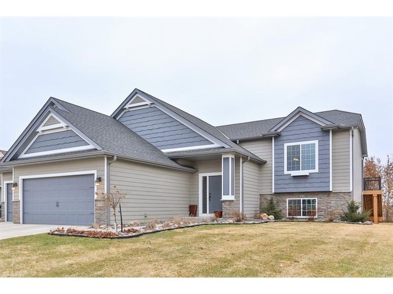 1068 152nd Ln NW, Andover, MN 55304