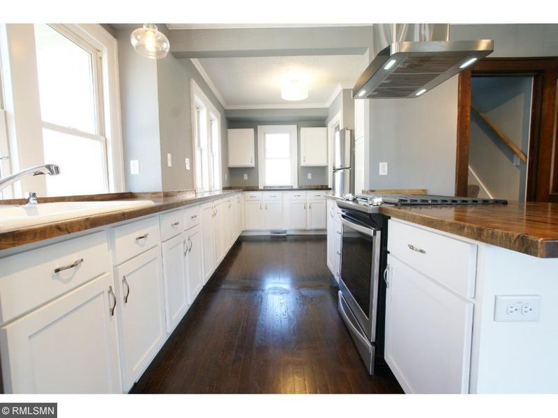 1789 Case Ave E, Saint Paul, MN 55119
