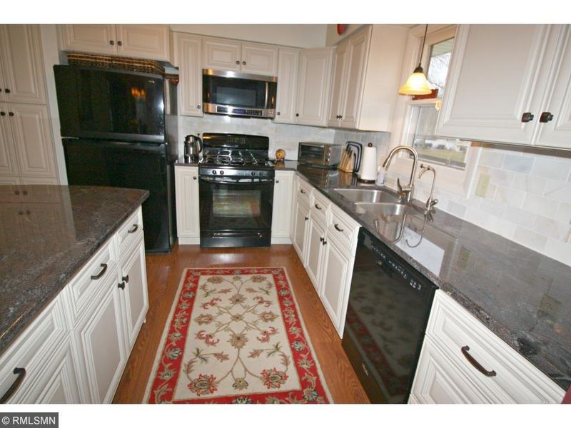 919 132nd Ln NE, Blaine, MN 55434