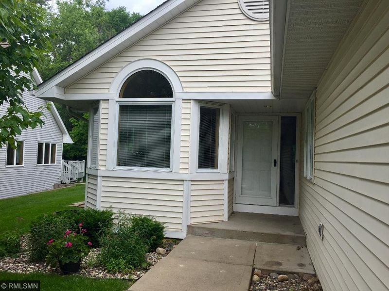19622 Waterford Ct, Excelsior, MN 55331