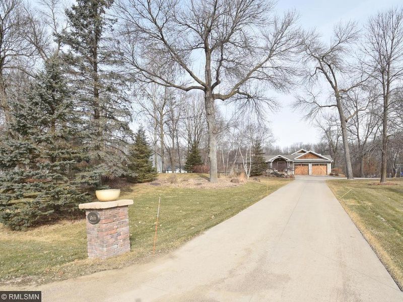10635 Maple Ln, Rogers, MN 55374