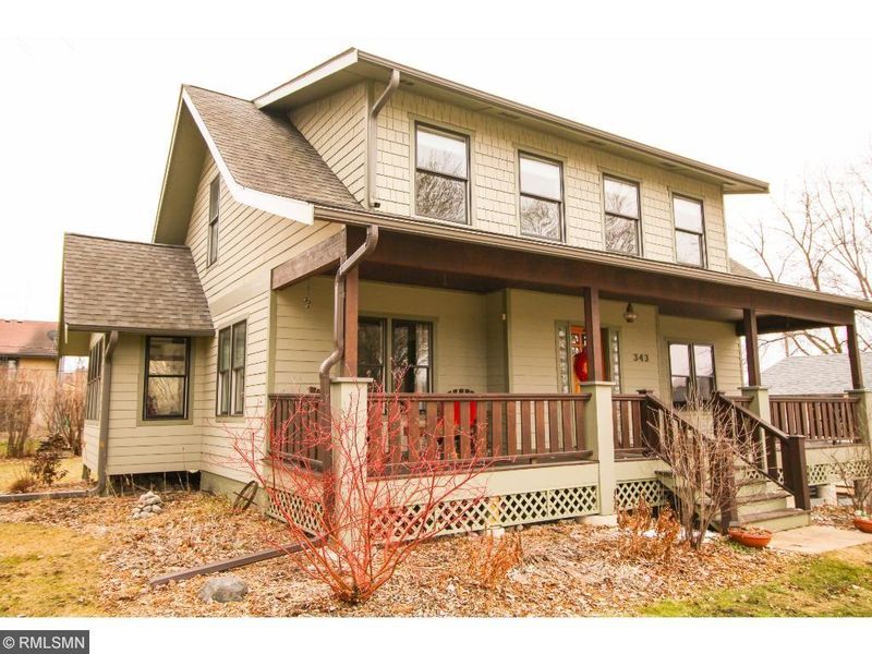 343 W 4th St, Waconia, MN 55387