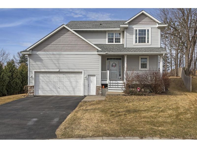 9300 Niagara Ln N, Maple Grove, MN 55369