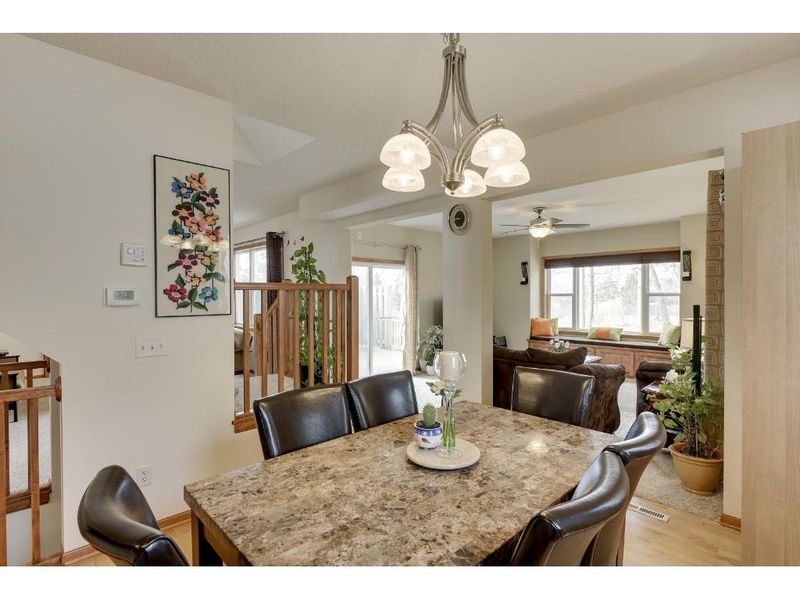 9300 Niagara Ln N, Maple Grove, MN 55369