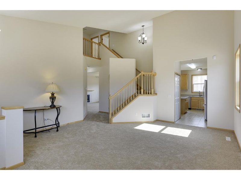 8950 Ranier Ln N, Maple Grove, MN 55311
