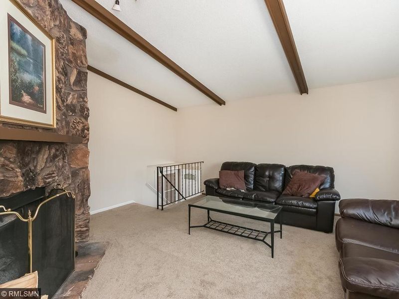8265 Wyoming Ave N, Brooklyn Park, MN 55445