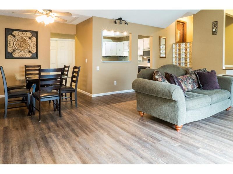 6111 Concord Hill Ln, Minnetonka, MN 55345