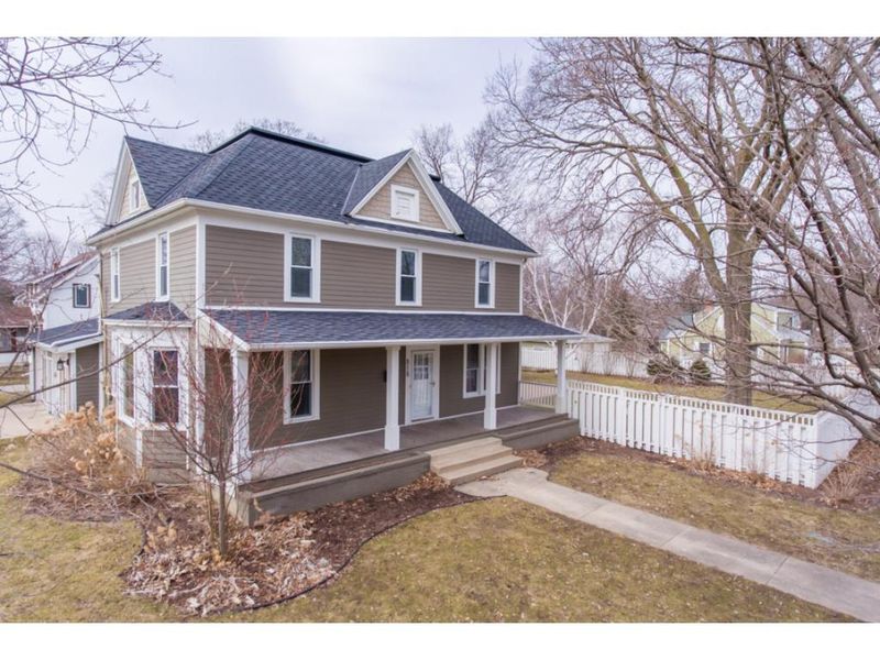818 Winona St, Northfield, MN 55057