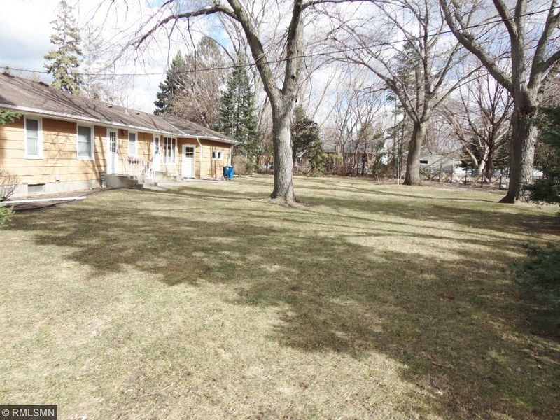 311 Layman Ln, Bloomington, MN 55420